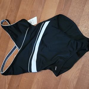 Speedo Ladies Swimsuit.    Size 16